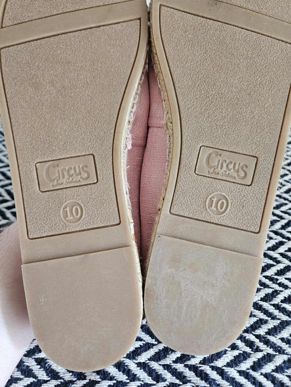 Like New! Circus By Sam Edelman "Queen Bee" Pink Flats, Size 10(M) - Picture 5 of 6